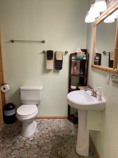 Bathroom 4, Ala Kai Bed & Breakfast, Hawaii