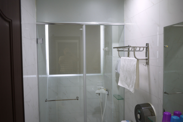 Bathroom 3, Siang Jhan B&B, Taitung