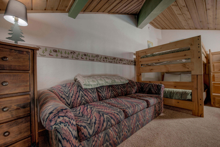 Bedroom 4, 4 Oclock Ski in Ski out, Summit