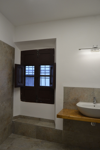 Bathroom 5, Hotel La Vera Cruz, Murcia