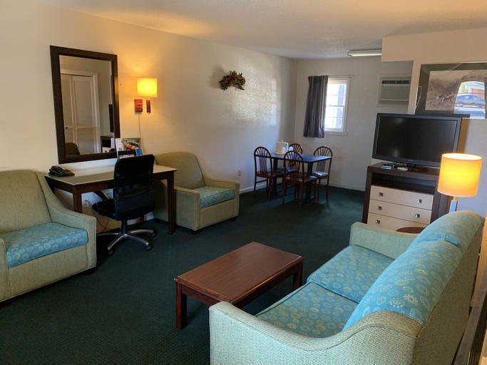 Others 4, Merrimac Inn & Suites, James City