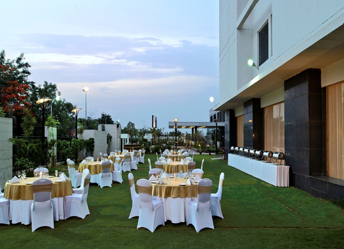 Food & Drinks 5, Red Fox by Lemon Tree Hotels, Bhiwadi, Alwar