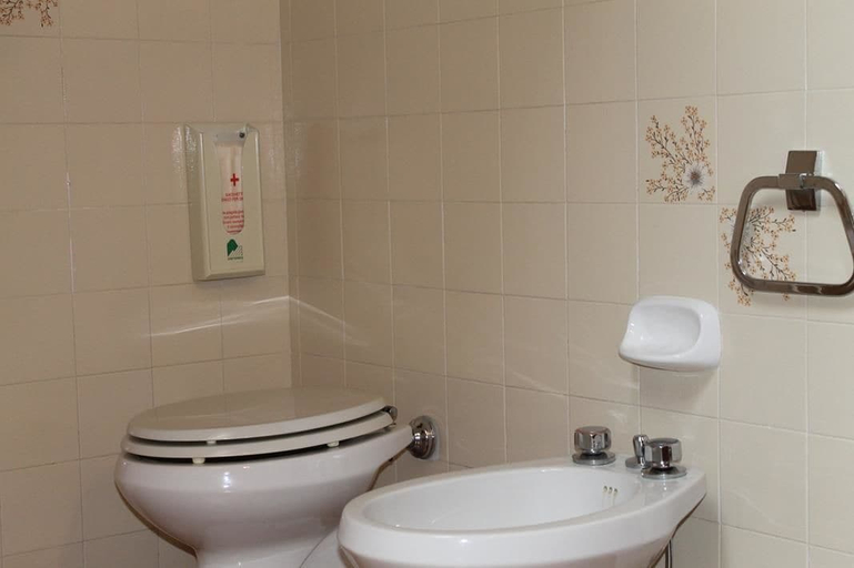Bathroom 3, Campeggio Ai Colli Fioriti, Como