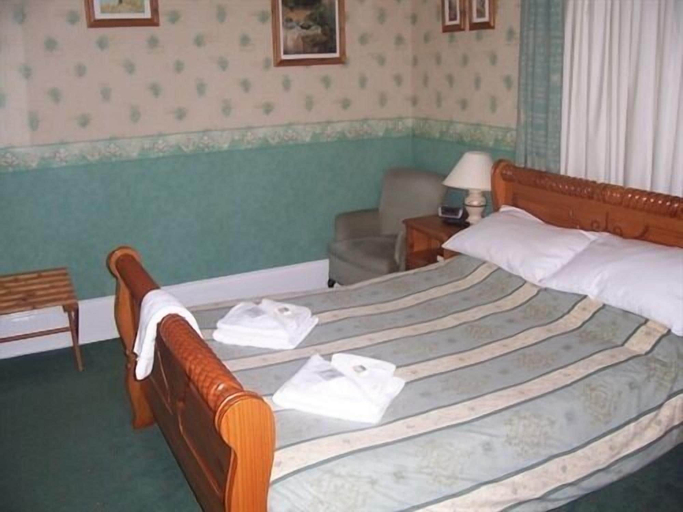 Bedroom 2, Ashwood Grange Hotel - B&B, Torbay