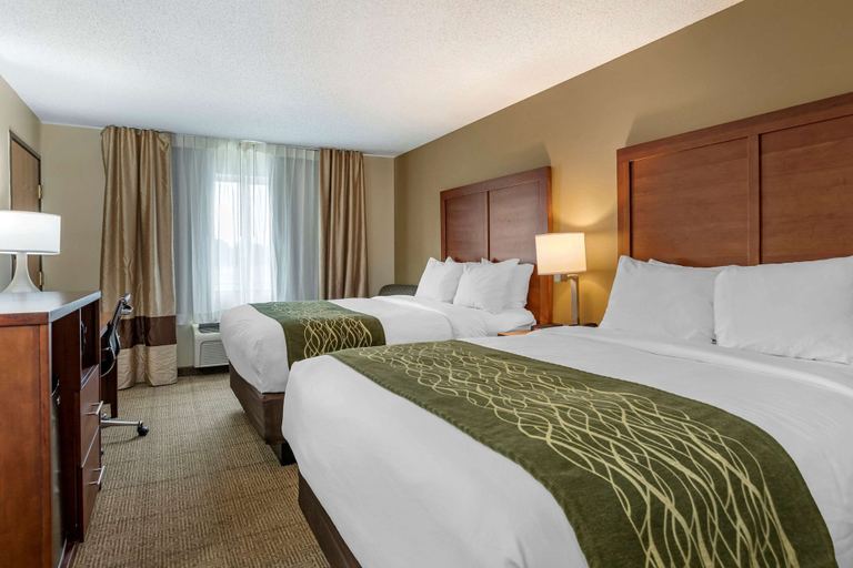 Bedroom 3, Comfort Inn & Suites Diamondale – Lansing, Eaton