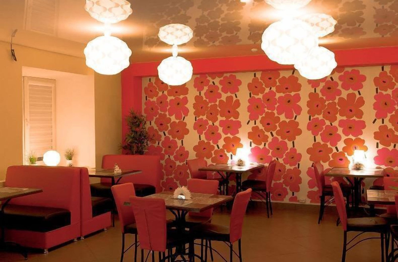 Food & Drinks 4, Hotel Kruise, Perm' gorsovet