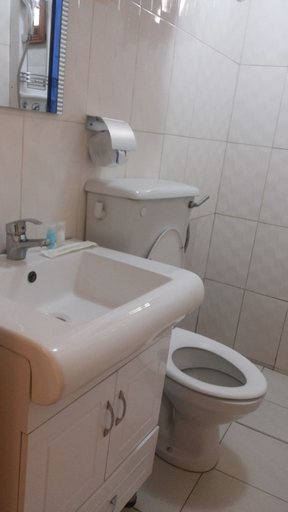 Bathroom 4, Dich Comfort, Gulu