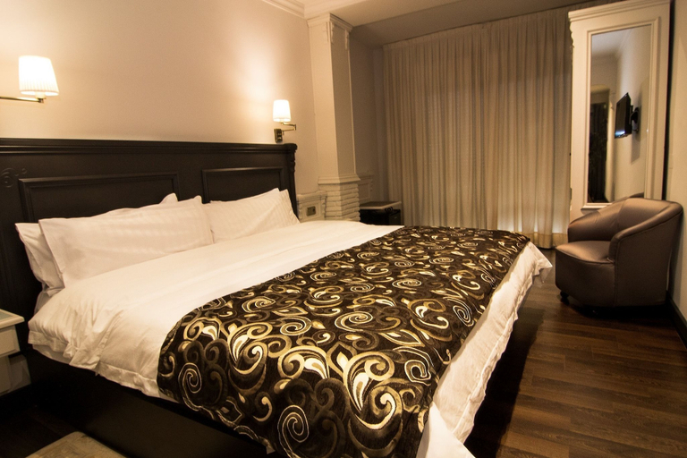 Bedroom 2, Avent Verahotel, Almería