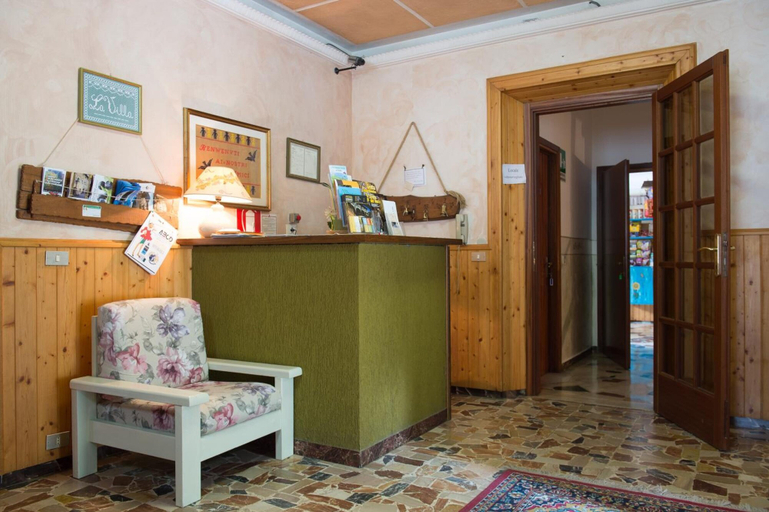 Others 5, Albergo Ristorante La Villa, Pistoia