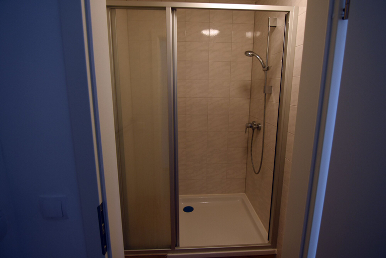 Bathroom 4, City Apart Hotel Center, Region Hannover