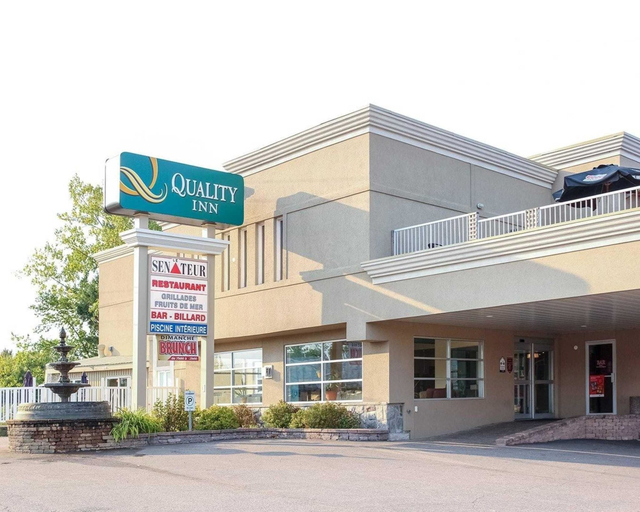 Exterior & Views 2, Quality Inn Mont-Laurier, Antoine-Labelle