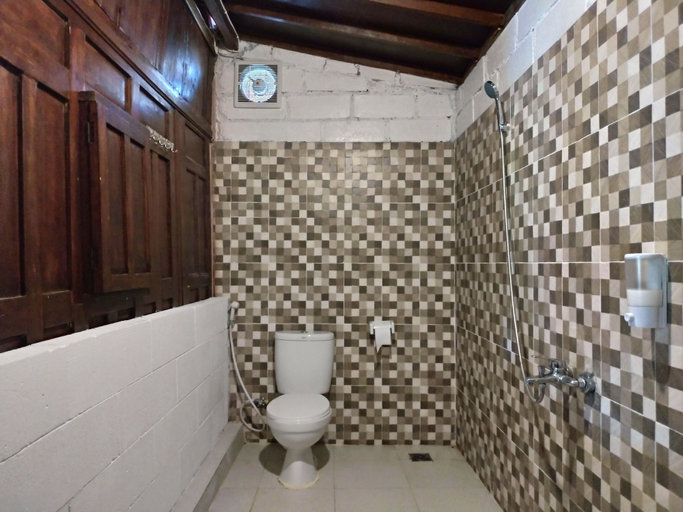 Bathroom 5, The Pande Hill Homestay, Badung