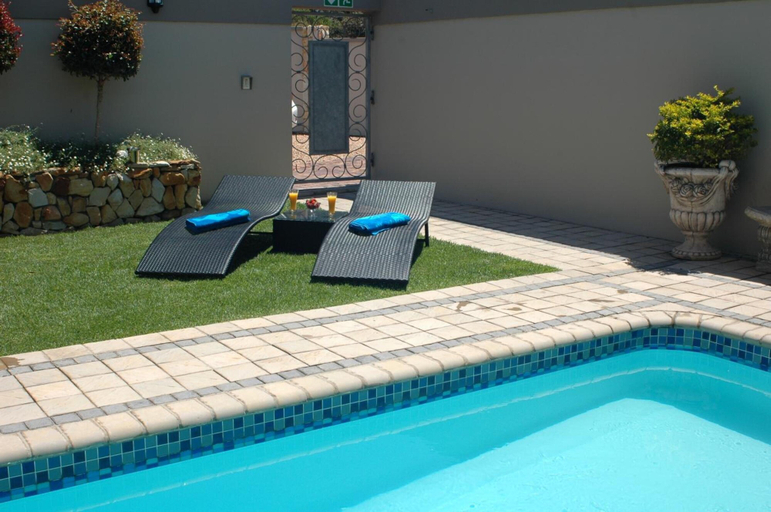 Sport & Beauty 2, Stone Olive Guest House, Cacadu