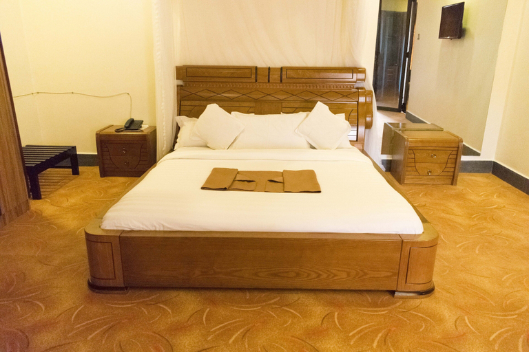 Bedroom 2, Cepha's Inn, Kabale