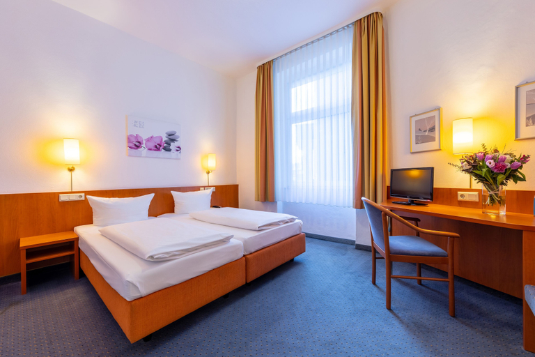 Bedroom 3, TRIP INN Hotel Schumann, Düsseldorf