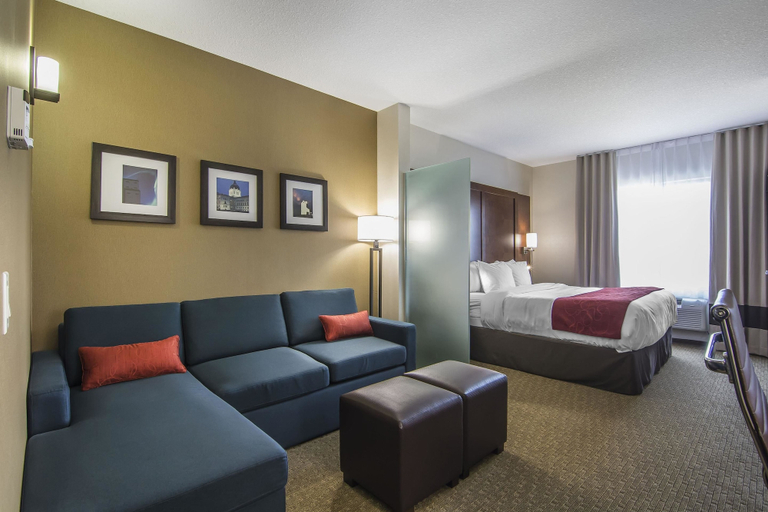Bedroom 4, Comfort Suites Regina, Division No. 6