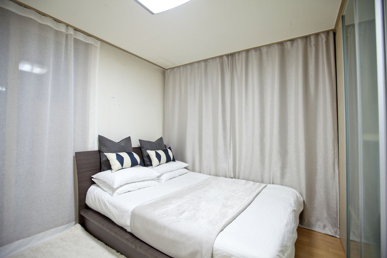 Bedroom 3, Gangnam Business District Apt, Gangnam