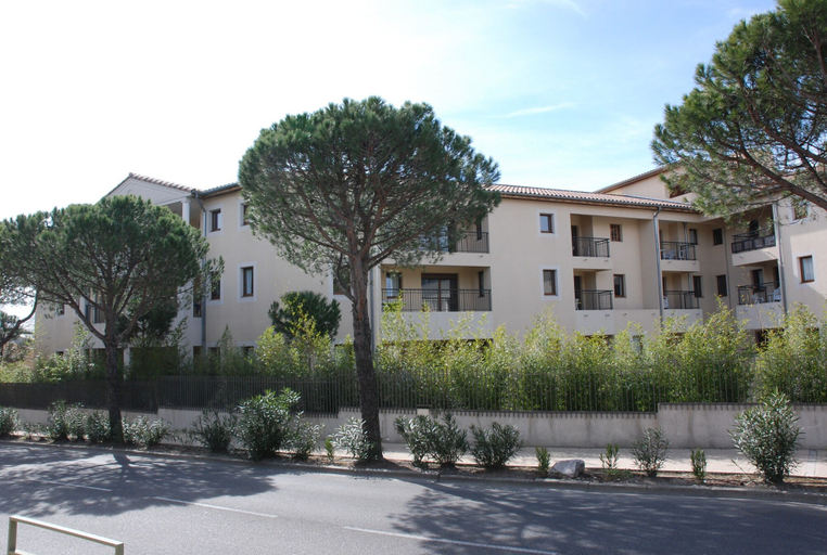 Exterior & Views 2, UZES APPART HOTEL, Gard