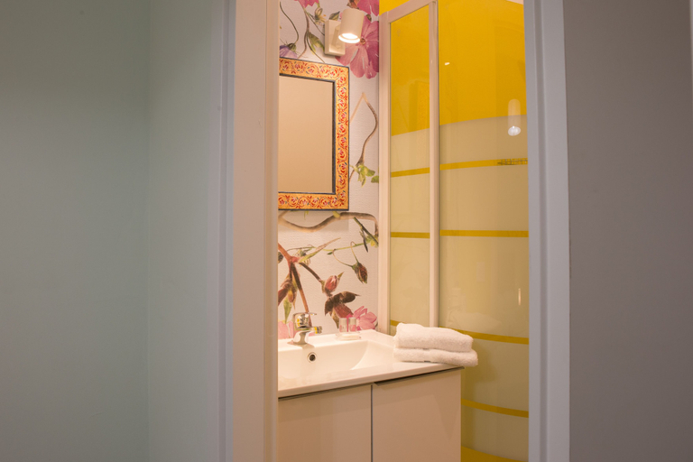 Bathroom sink 3, Pilastri Garden by Mmega, Florence