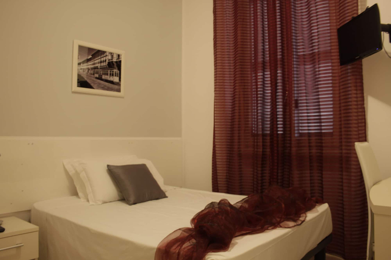 Bedroom 3, Hotel RossoVino, Milano