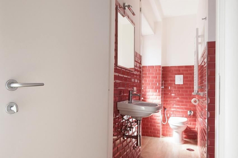 Bathroom 5, Domus Casaletto, Roma