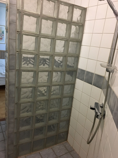 Bathroom 3, Hotell Östergyllen, Linköping