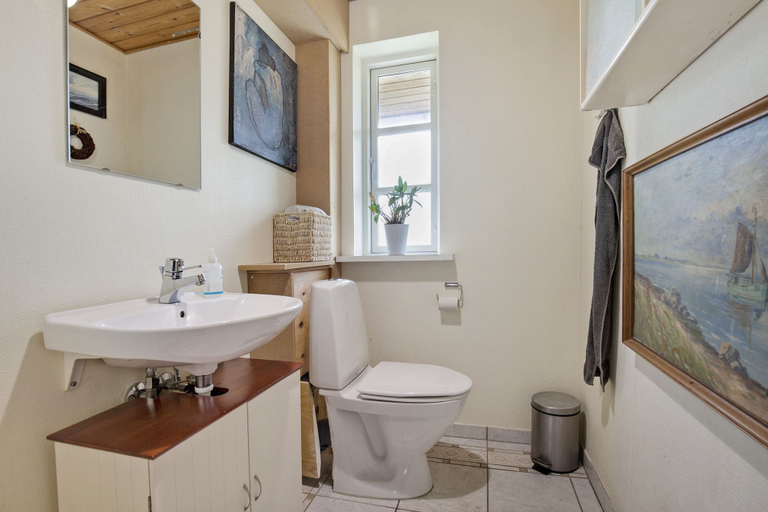 Bathroom 4, Skortskær Bondegårdsferie, Kalundborg