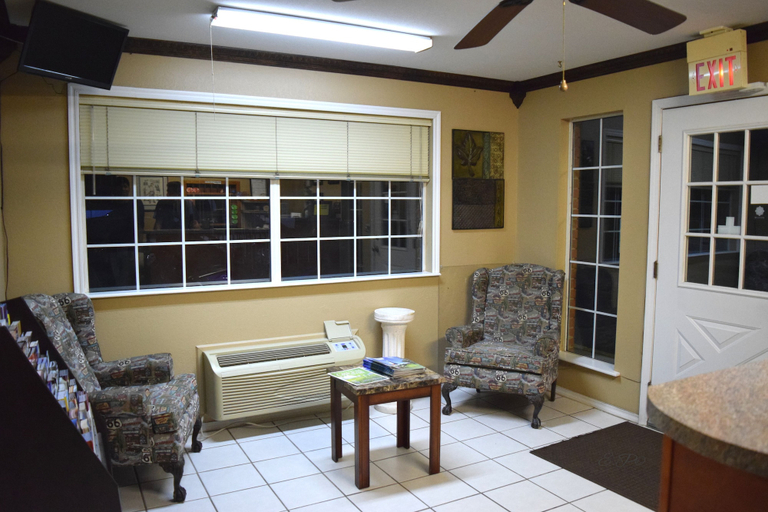 Others 5, Claremore Motor Inn, Rogers