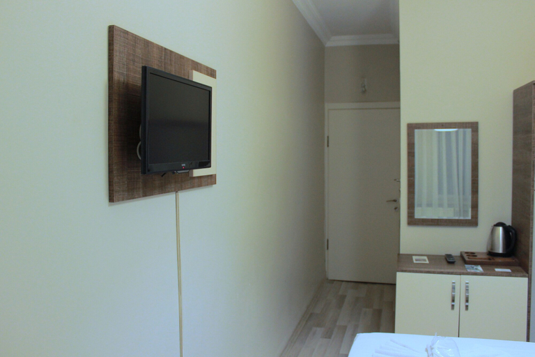 Bedroom 4, Deda Thermal Hotel, Merkez