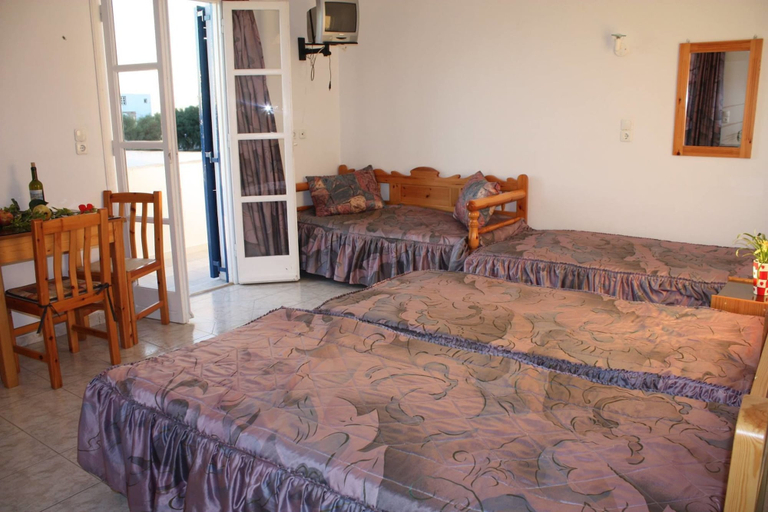 Bedroom 2, Mavromatis Studios, South Aegean