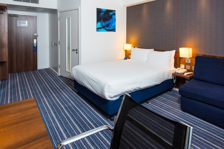 Bedroom 3, Holiday Inn Express Tamworth by IHG, Staffordshire