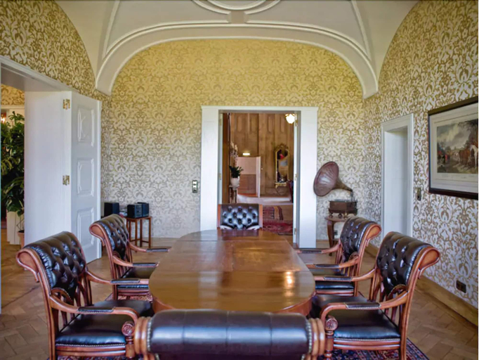 Others 5, Bernsteinschloss Wendorf, Ludwigslust-Parchim