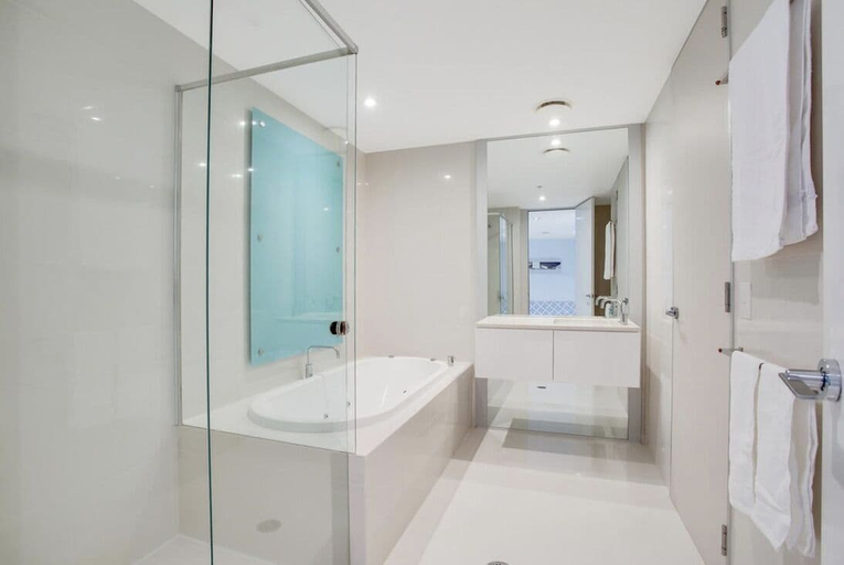 Bathroom, Sky Point Tower - Private Apartments, Gold Coast