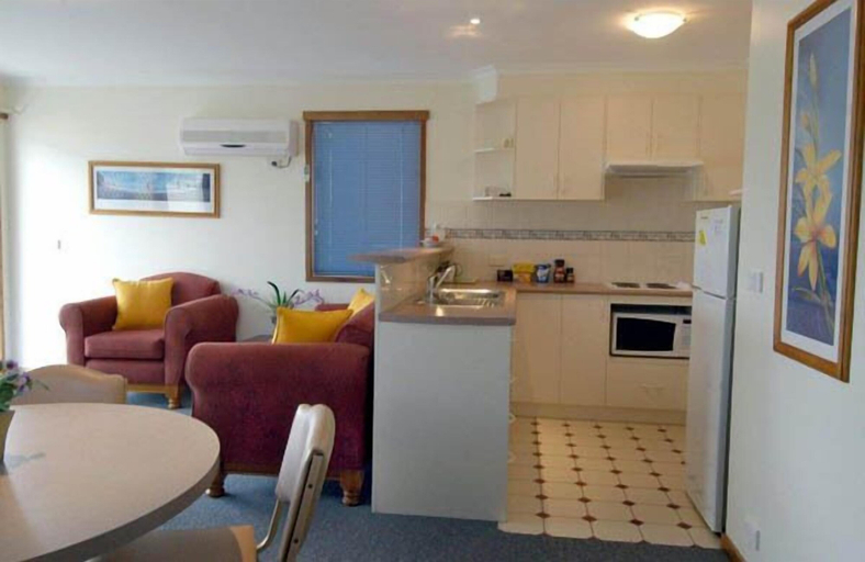 Others 3, Summer's Rest Units, Corangamite - South