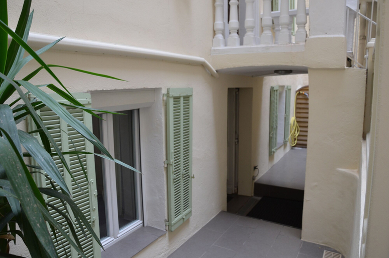 Others 4, Rent Cannes Meublés Gambetta, Alpes-Maritimes