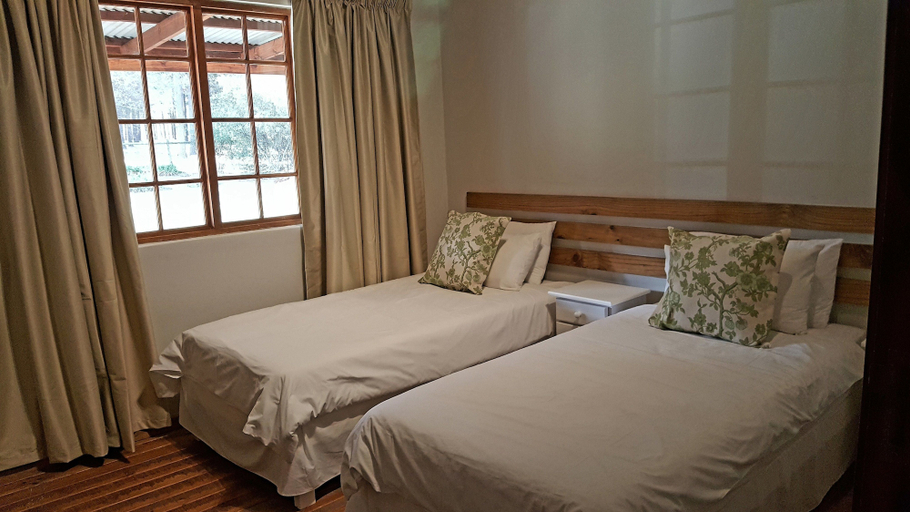 Bedroom 4, Bella Manga Country Escape, Eden