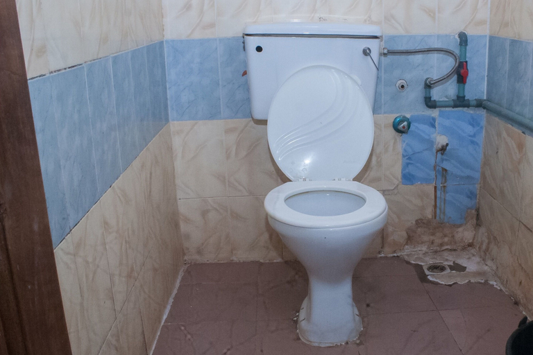 Bathroom 4, D Jos Hotel, LagosIsland
