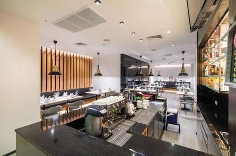 Food & Drinks 5, Sea Me Spring Tree Hotel - Adults only, Pattaya