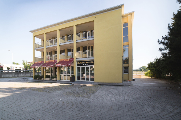Exterior & Views 2, Hotel Giallo, Parma