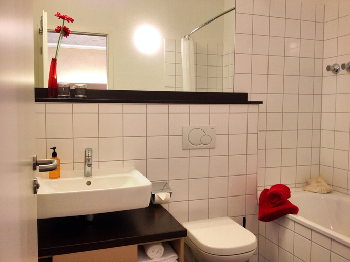 Bathroom 5, Apartmenthotel Quartier M, Leipzig