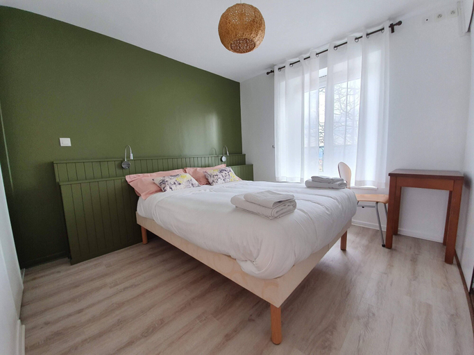 Bedroom 5, Gîte Les Arches, Rhône