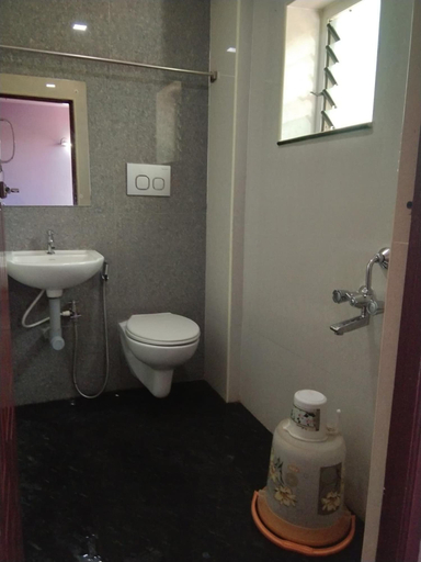 Bathroom 5, Hotel Aakash Residency, Madurai