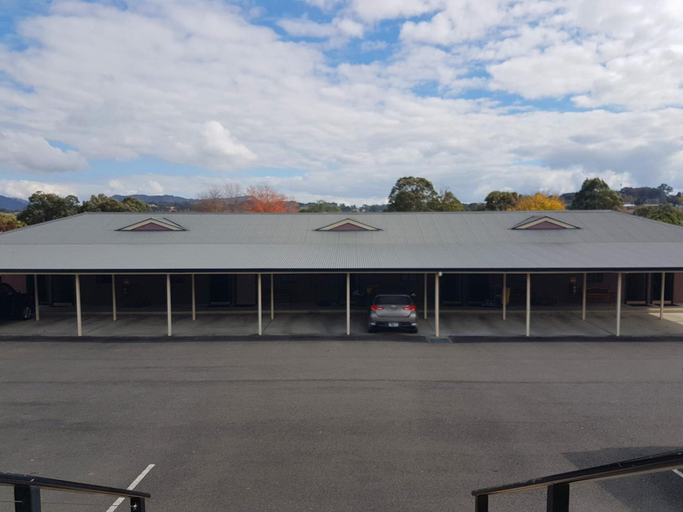Exterior & Views 2, Tenterfield Tavern and Motor Inn, Tenterfield