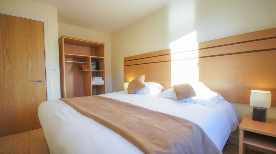 Bedroom 3, Crompton Court, London