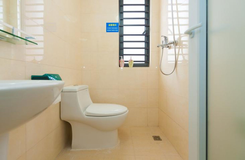 Bathroom 3, Bai Li Deng Apartment, Shenzhen