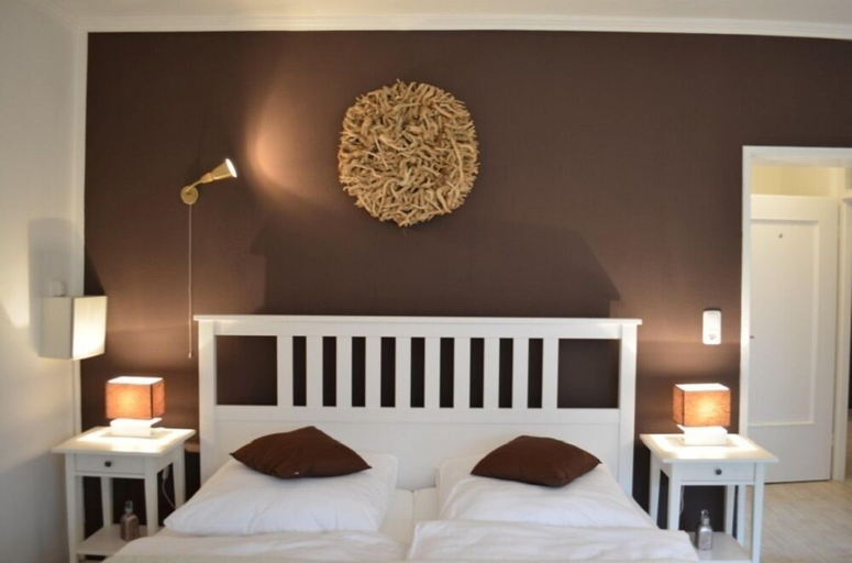 Bedroom 4, Zur Wolfschlucht, Offenbach