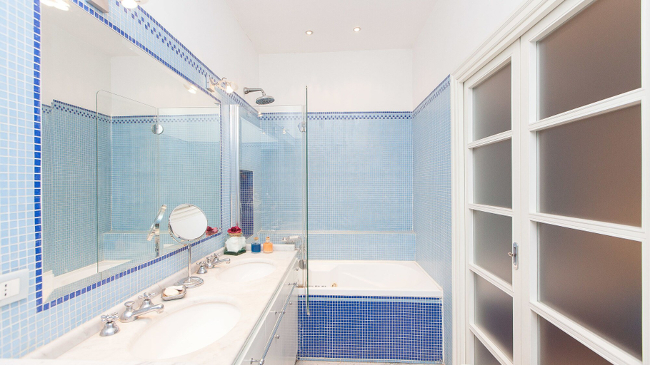 Bathroom 5, Rental In Rome Vatican Bellavista Apartment, Roma