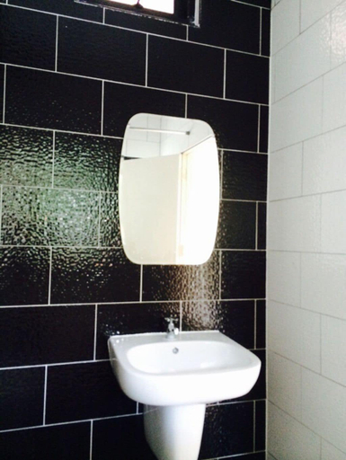 Bathroom 3, Montra Nakhon Guesthouse, Muang Nakhon Si Thammarat