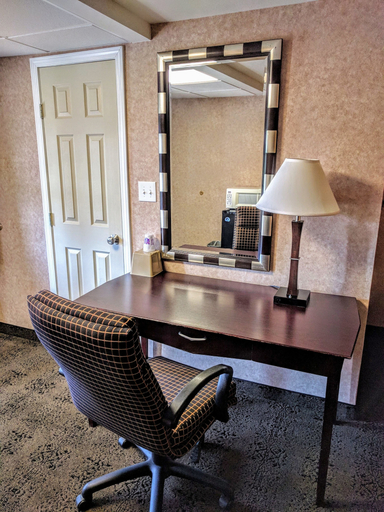 Others 5, Knights Inn Pine Grove, Schuylkill
