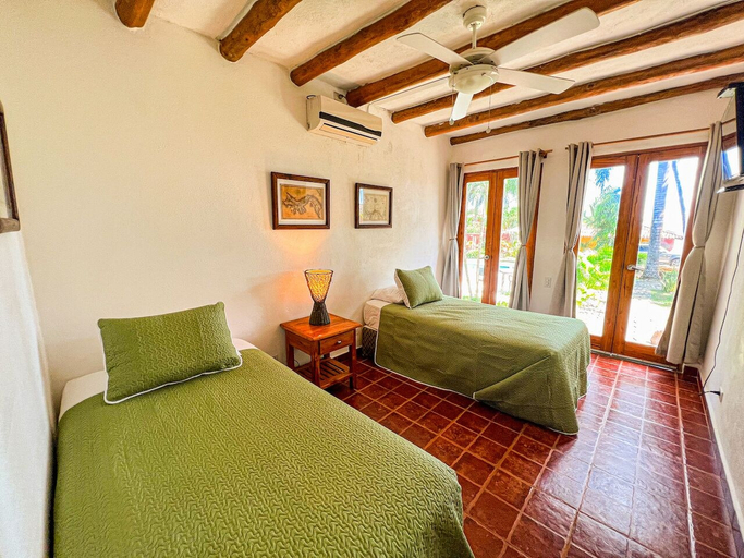 Bedroom 4, Hotel Punta Franca, Pedasí